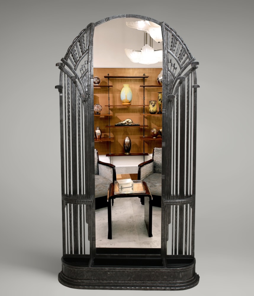 Garderobe fer forgé 1920