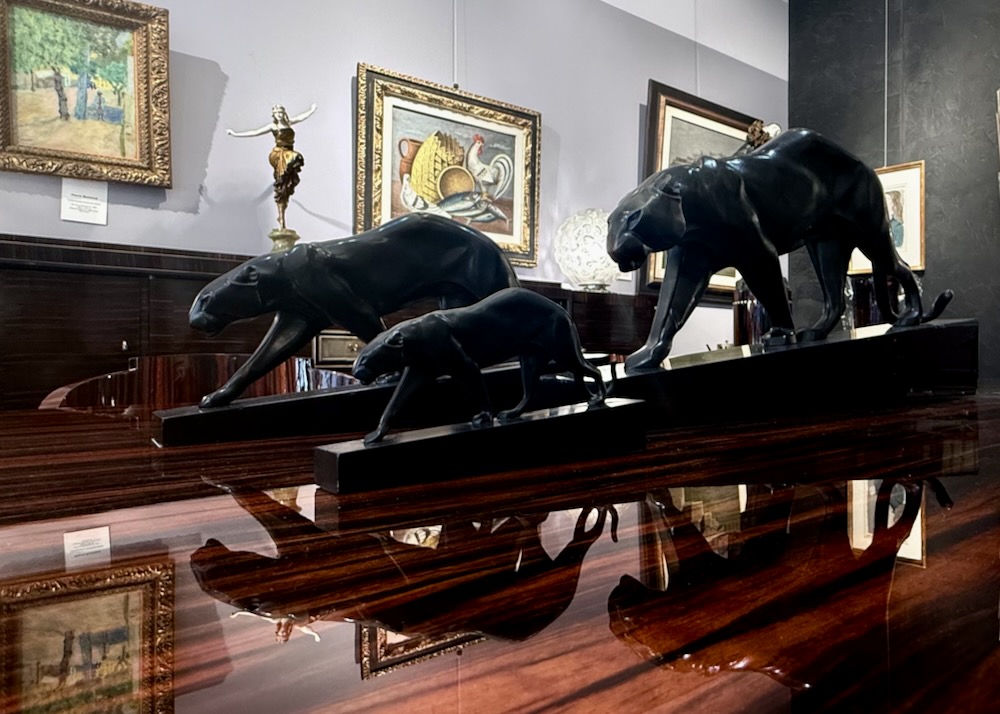 MAURICE PROST    Bronze signed, Family walking 